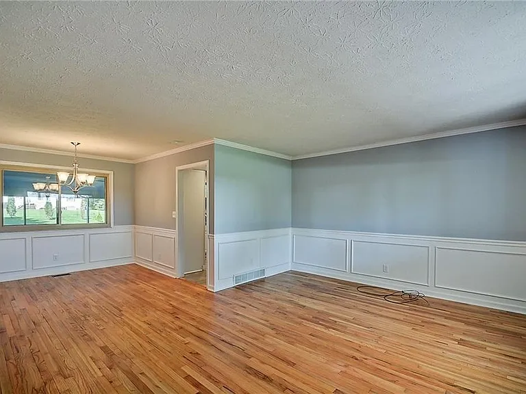 1108 N Morgantown Rd — Photo 4