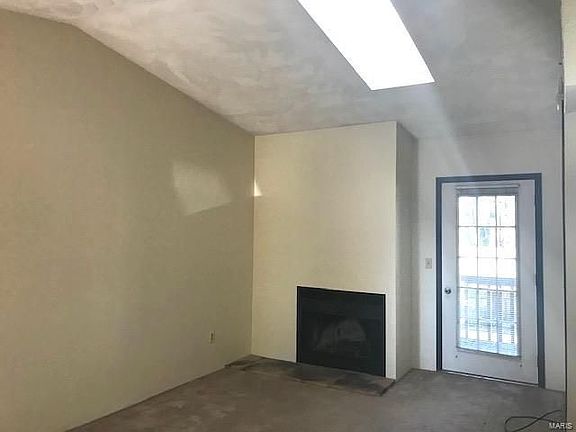 2nd image of 84 Peachtree Ln