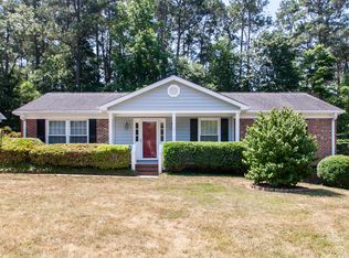 5725 Wintergreen Dr, Raleigh, NC 27609