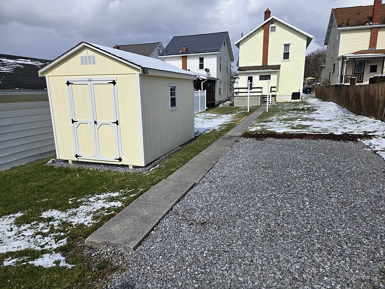 819 Sheridan St — Photo 14