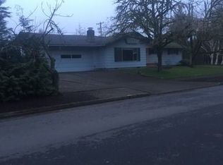 2683 Jeppesen Acres Rd, Eugene, OR 97401