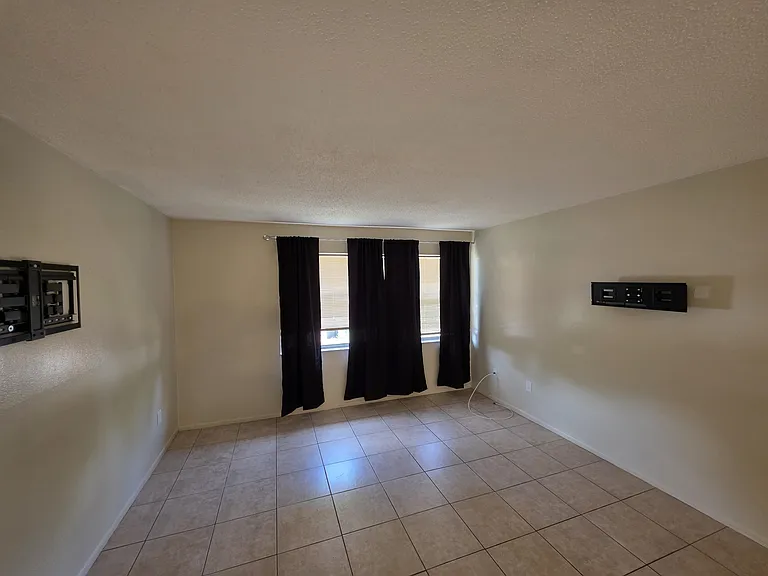 145 Pinellas Way N #7 — Photo 12