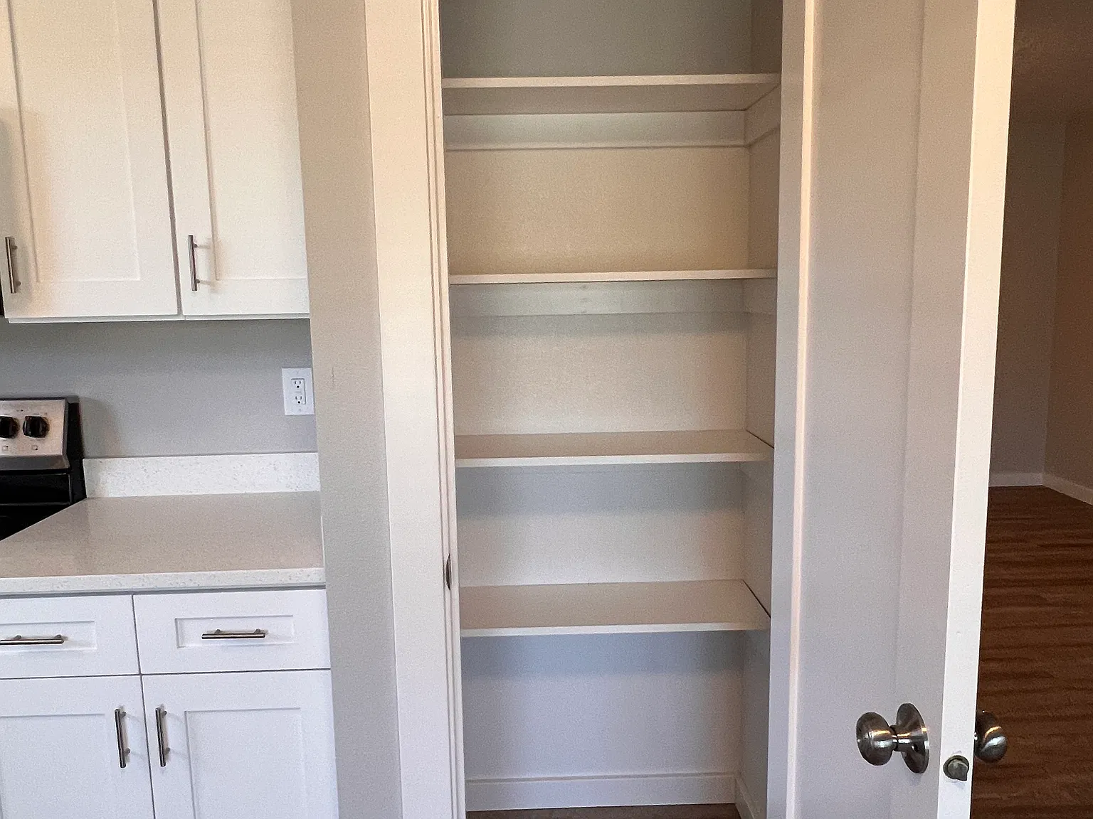 1 bed, 700 sqft, $1,450 — Photo 3