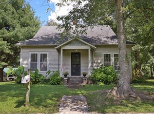 110 N Maple St, Henry, TN 38231