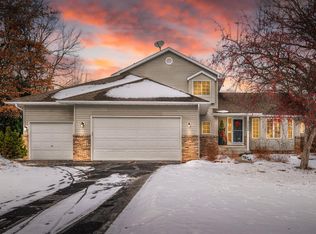 23000 Heather Rdg, Rogers, MN 55374