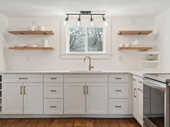 9 Adams Lane #1, Kittery, ME 03904