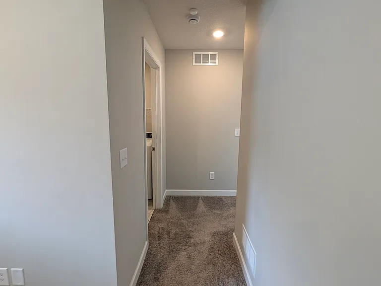 7368 183rd St W — Photo 16