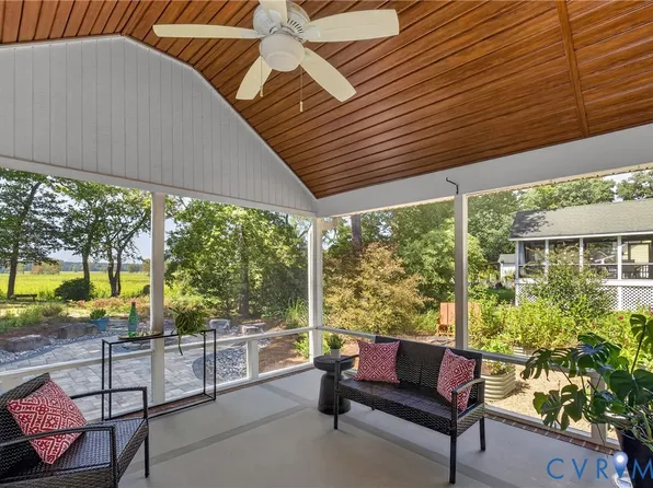 130 Colony Trl, Lanexa, VA 23089