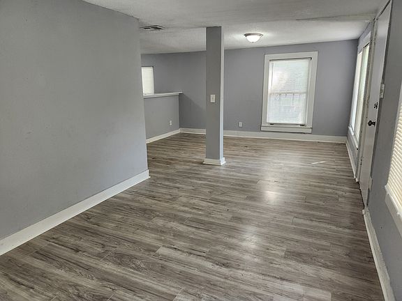 4th image of 2068 Dean A Ave