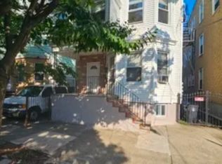 243 4th St #2, Newark, NJ 07107