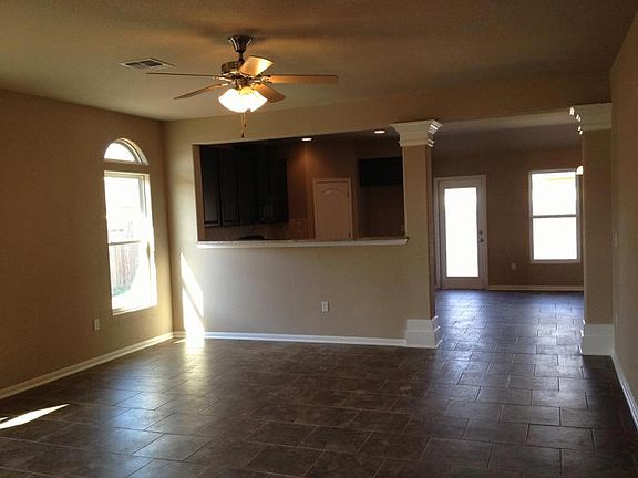 3rd image of 7718 Arbolito St