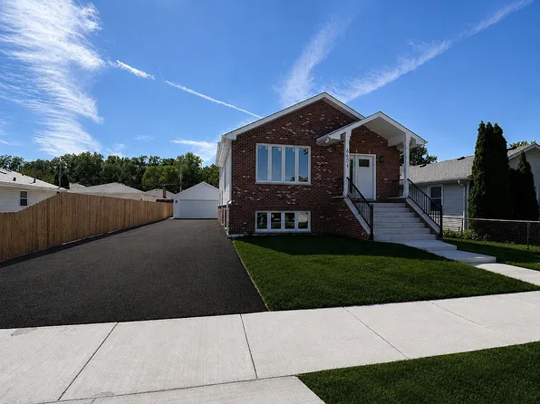 6604 Chester Ave, Hodgkins, IL 60525
