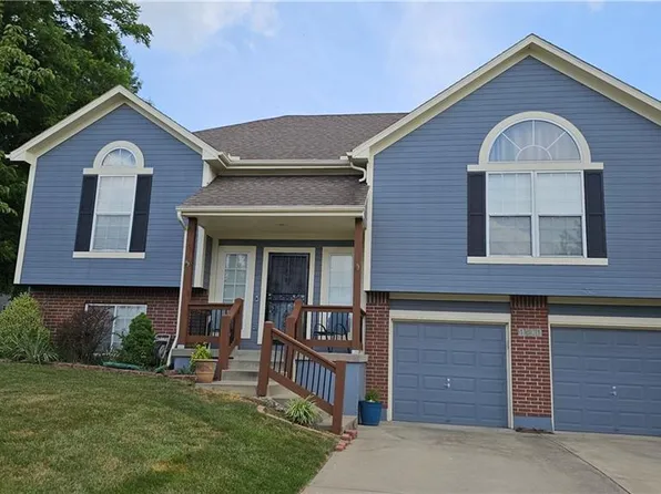 1601 Kimberly Ct, Greenwood, MO 64034