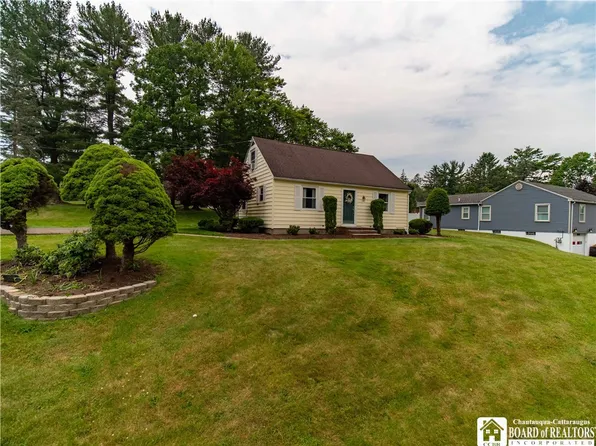 190 S Hanford Ave, Jamestown, NY 14701