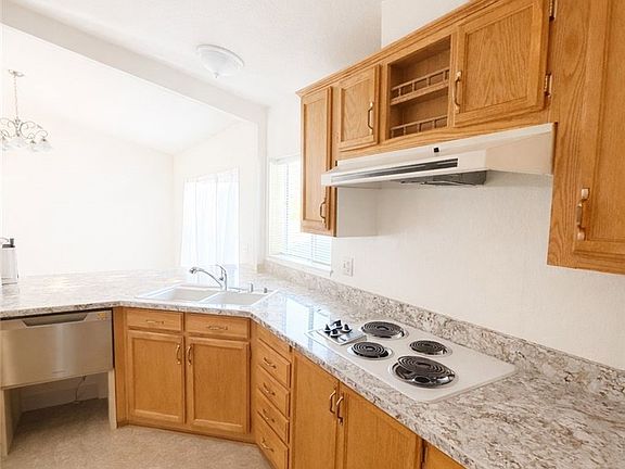 5th image of 2050 Springfield Dr