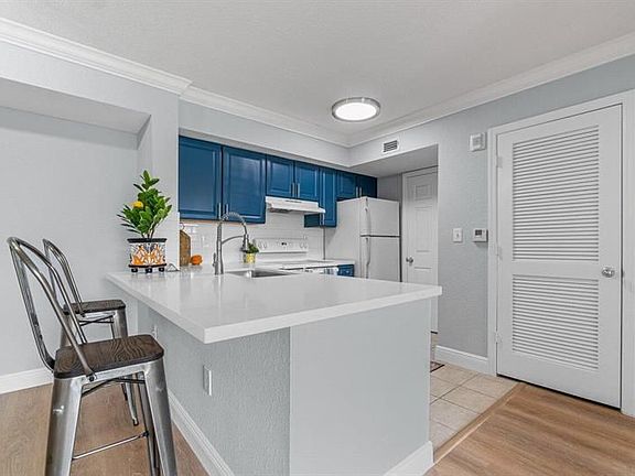 5th image of 15065 Michelangelo Blvd APT 206