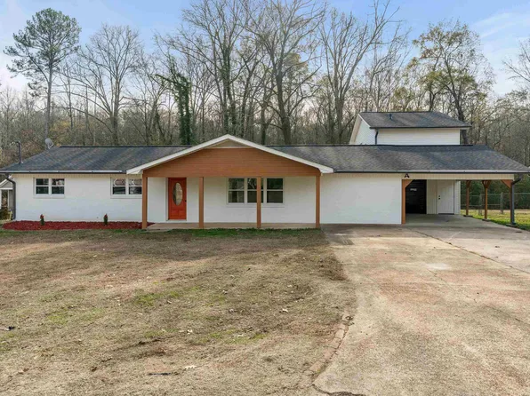 2435 Cove Cir S, Gadsden, AL 35903