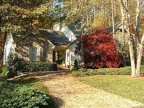 2nd image of 104 Countryside Ln