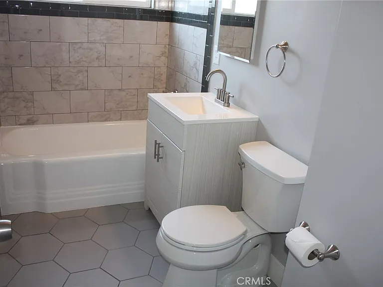 3035 Kathleen St — Photo 30