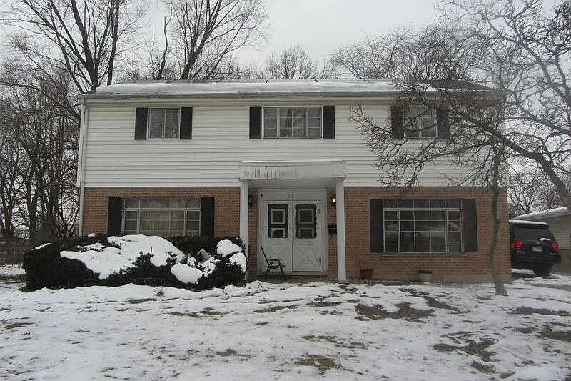 233 Grant St photo 1