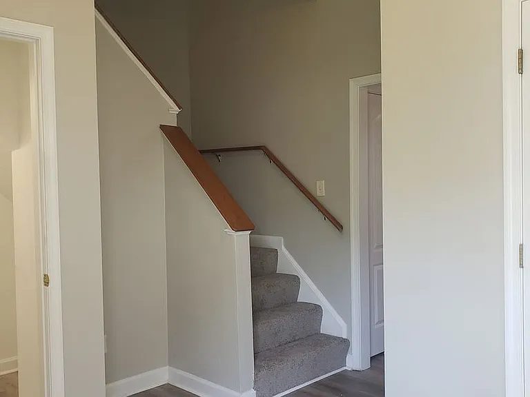 8129 Redmon Rd #B — Photo 2