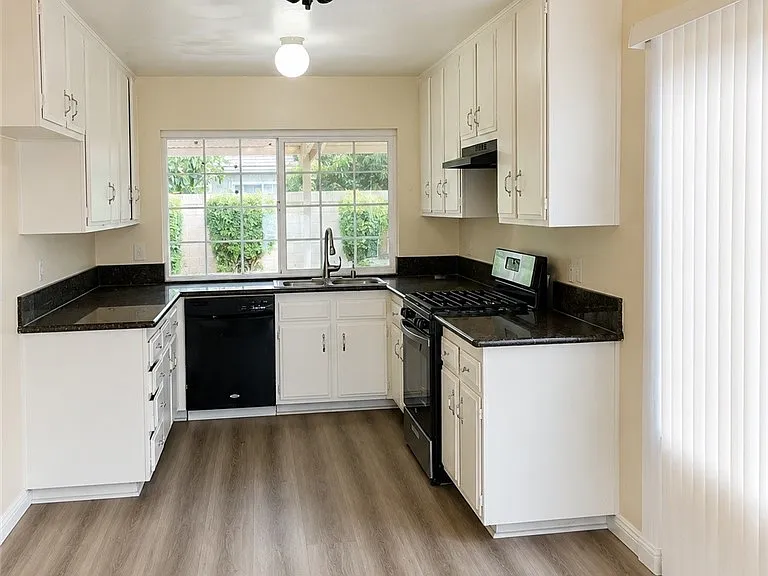 13251 Destino Pl — Photo 3