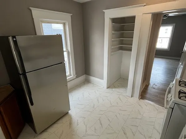 136-138 Griggs St SW, Grand Rapids, MI 49507