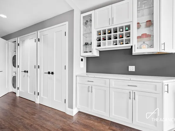 160 West 66th Street image 5 of 13