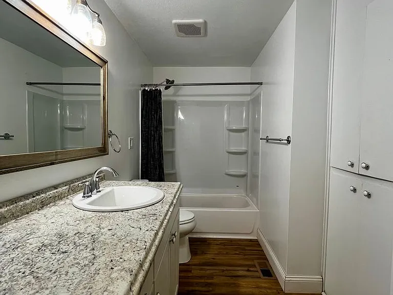 3702 Parkway Pl — Photo 9