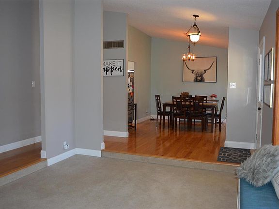 4th image of 7218 Emerald Hill Ct