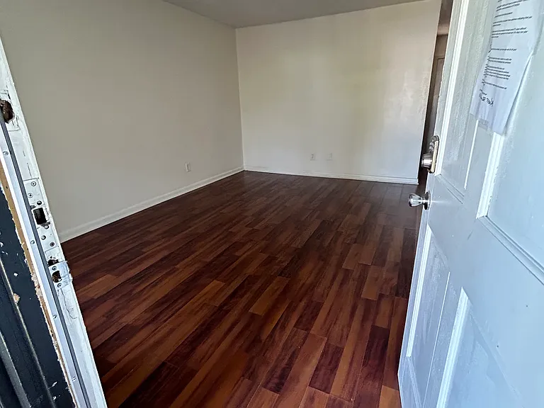 240 Indiana Ave #244A — Photo 5