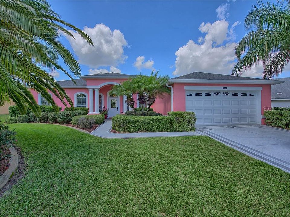 1st image of 24907 Williamsburg Way