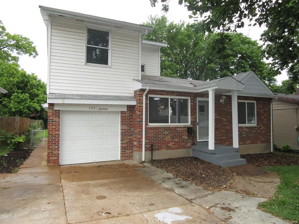 2041 Telegraph Rd photo 1