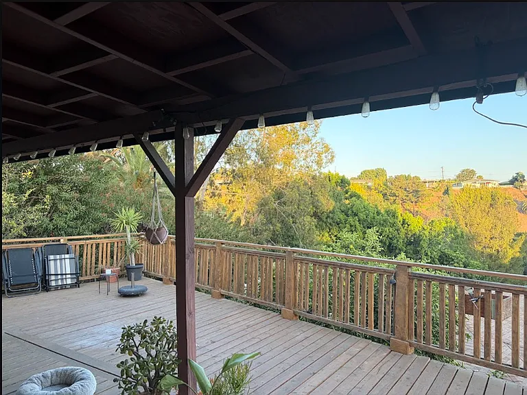 2760 Lompoc St — Photo 9