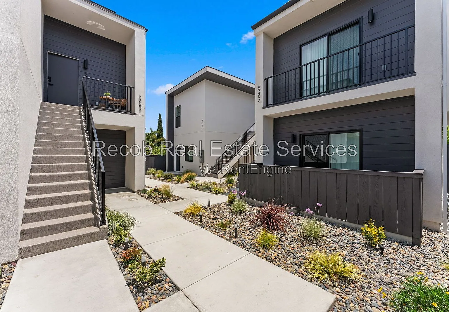 1 bed, 1.0 bath, 512 sqft, $2,295 — Photo 1