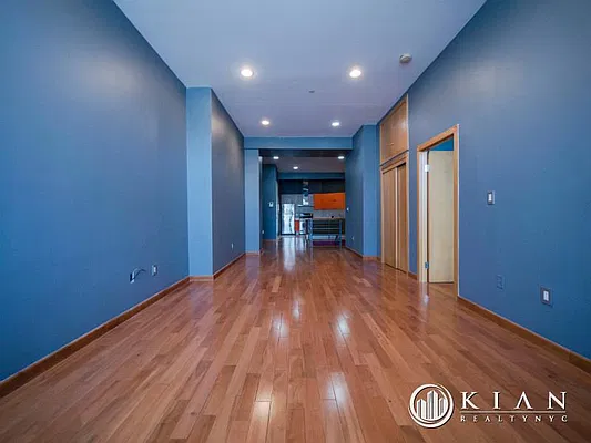 Rented by Kian Realty | media 4