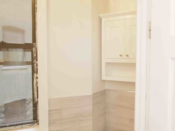 4th image of 599 Franklin Ave APT 1L