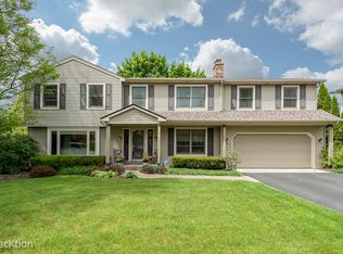 1440 Parrish Ct, Downers Grove, IL 60515