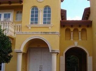 385 NE 69th Cir, Boca Raton, FL 33487