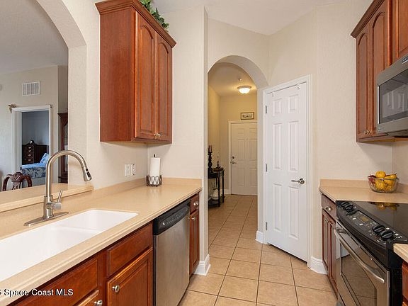 4th image of 1576 Peregrine Cir Unit 306
