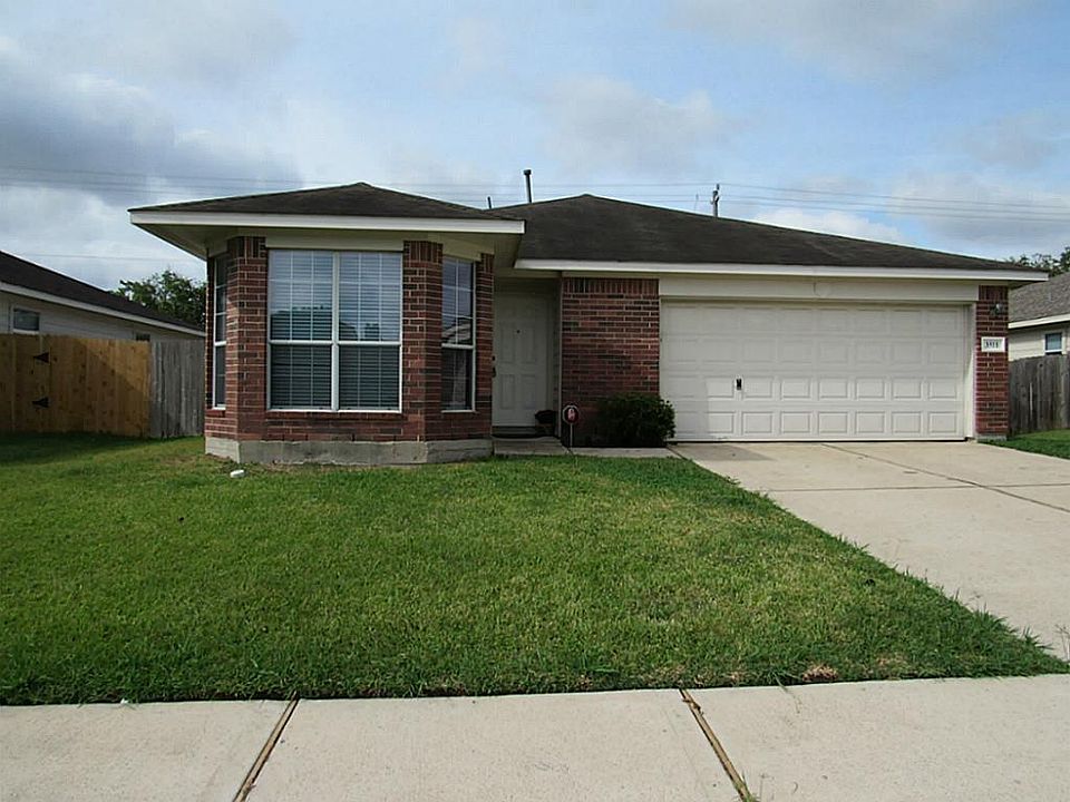 1st image of 3511 Red Cedar Dr