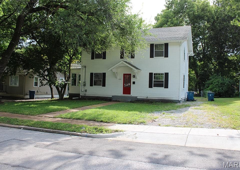 1st image of 425 S Clark Ave