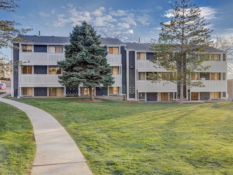 The Pointe at Northridge