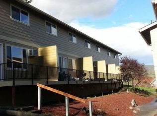 2410 W 10th St APT 52, The Dalles, OR