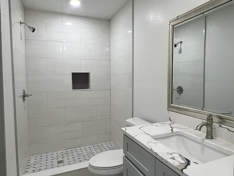 10506 Chesterfield Dr — Photo 9