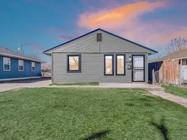 2046 Roosevelt St, Gary, IN 46404