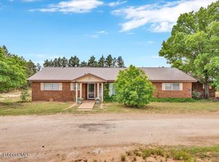 800 State Highway 83 E, Loop, TX 79342