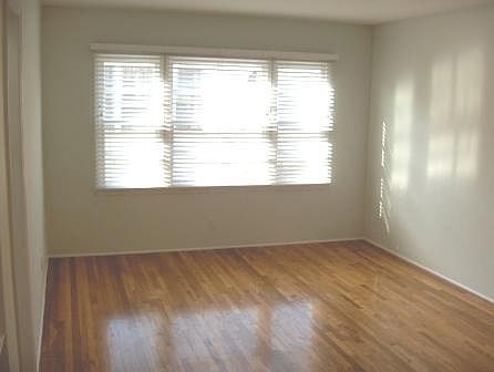 1st image of 1048 17th St #C