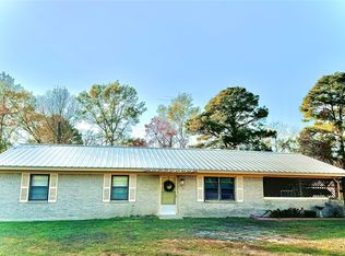 904 Uncas St, Logansport, LA 71049