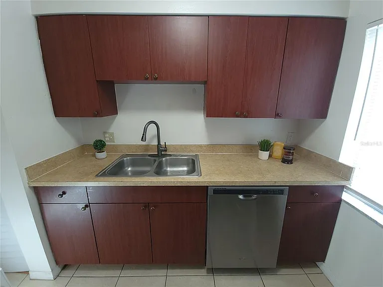 7505 Pitch Pine Cir #122 — Photo 13